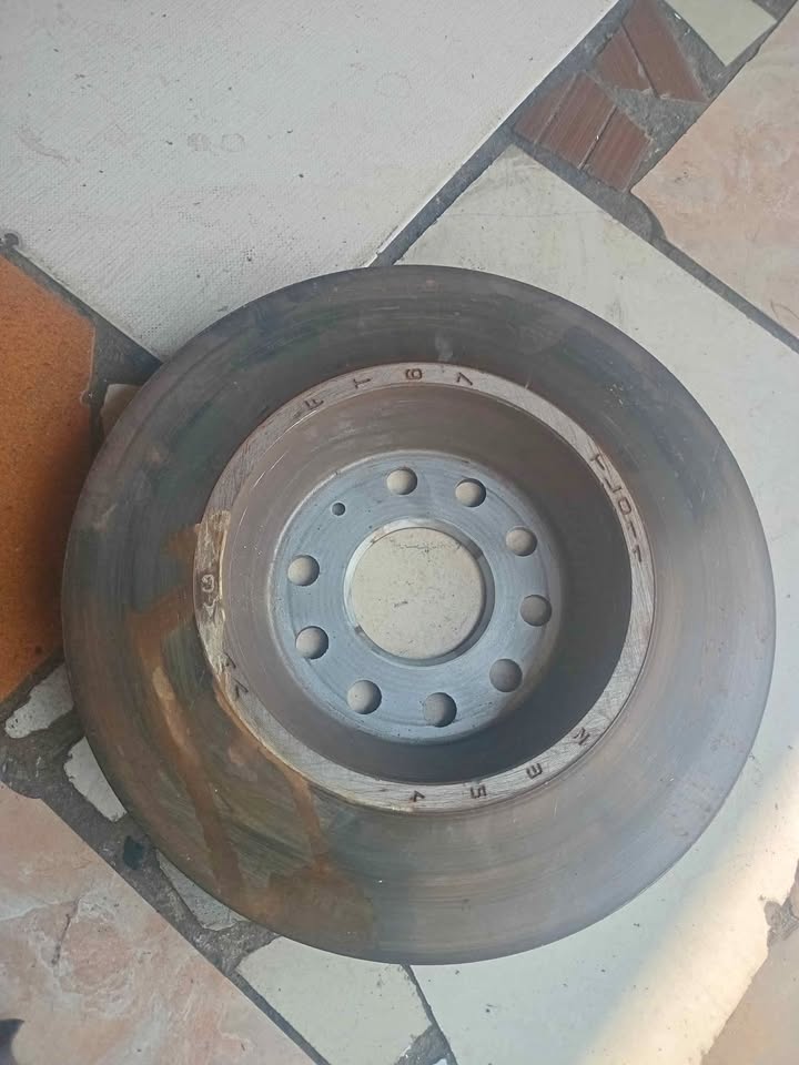 Brake Rotor Rear - Brake Disc GENUINE (3Q0615601A) for Volkswagen tiguan - Private Seller