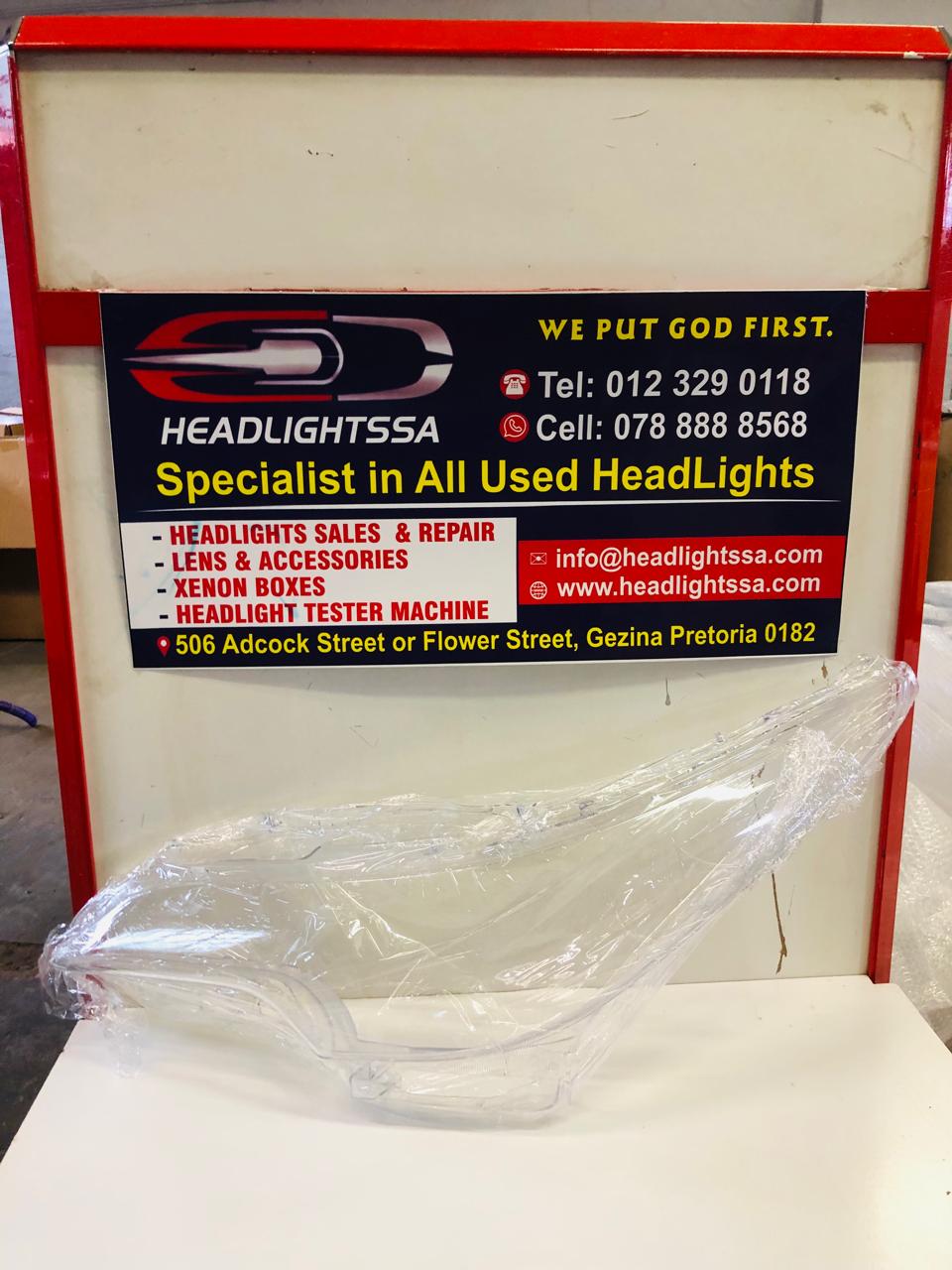 Toyota Fortuner Gd6 left side headlight replacement lens - Private Seller Toyota Fortuner Gd6 left side headlight replacement lens - Private Seller