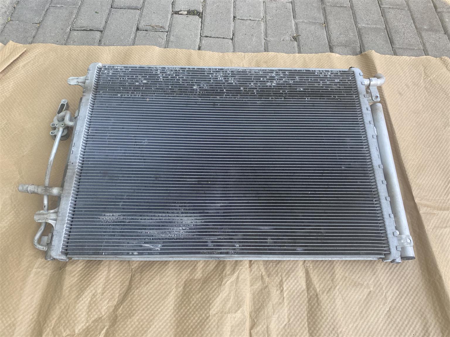 2020 RANGE ROVER EVOQUE L551 AIRCON CONDENSER AND SECONDARY RADIATOR FOR SALE - Private Seller