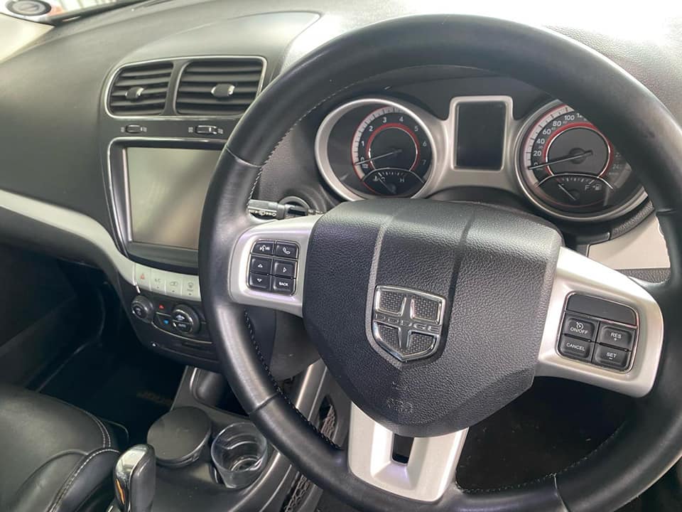 2014 DODGE JOURNEY 3.6V 7SEATER AUTOMATIC