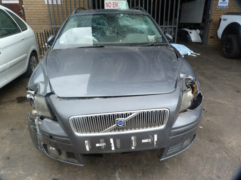 Volvo V50 2.0D Manual Silver - 2006 STRIPPING FOR SPARES - Private Seller Volvo V50 2.0D Manual Silver - 2006 STRIPPING FOR SPARES - Private Seller