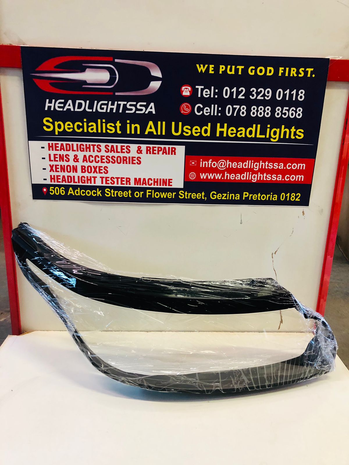 Range Rover Sport right side headlight replacement lens - Private Seller