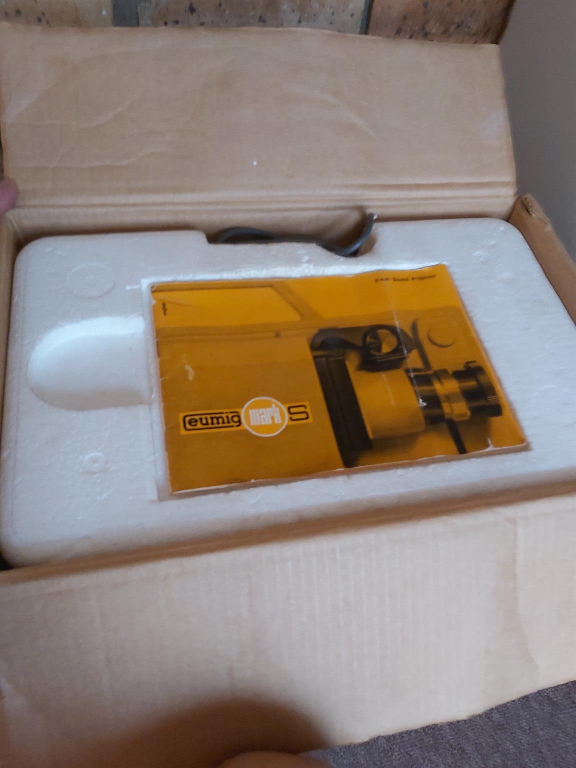VINTAGE EUMIG MARK S PROJECTOR & BRILLAINT SCREEN FOR SALE