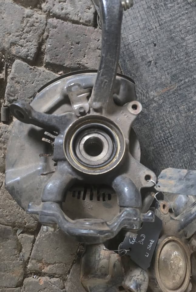 2015-2016 Toyota Hilux 3.0 D4D  Hub and Stub - Private Seller