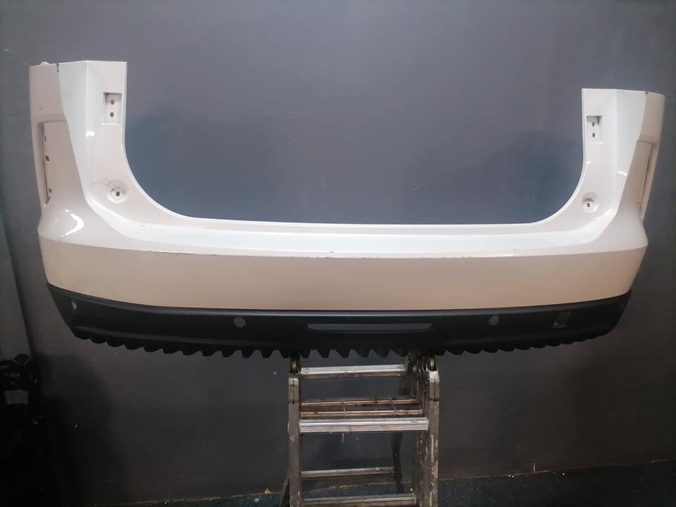 Haval H6 white bumper DM or contact number in the description for assistance. - Private Seller