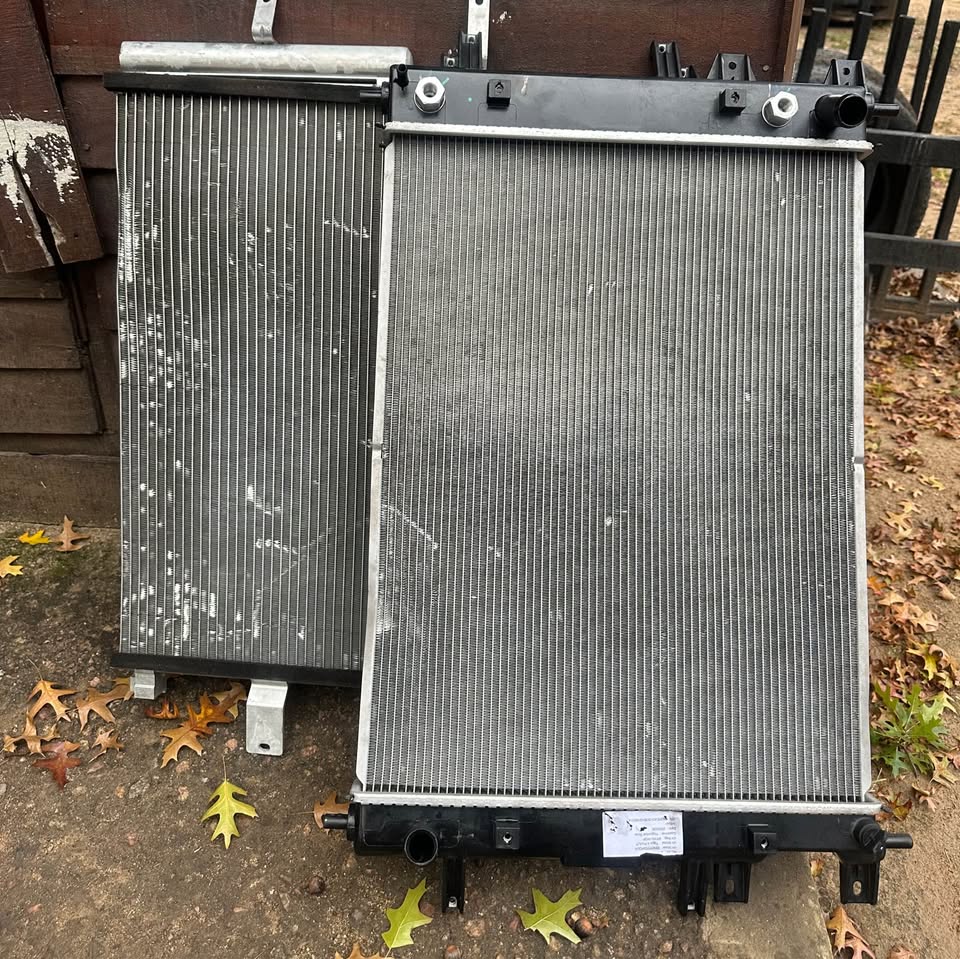 Chery Tiggo pro4 Automatic radiator and condenser - Private Seller Chery Tiggo pro4 Automatic radiator and condenser - Private Seller