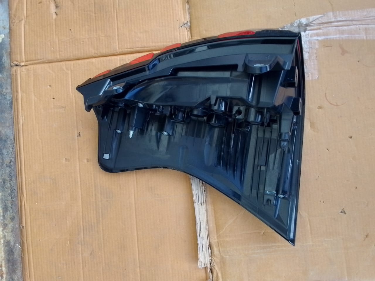 (2018-2022) TOYOTA PRADO RHS LED REAR TAILIGHT - Private Seller