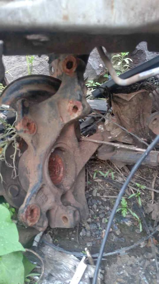 Ford Fiesta 2012 RF stub axle - Private Seller Ford Fiesta 2012 RF stub axle - Private Seller