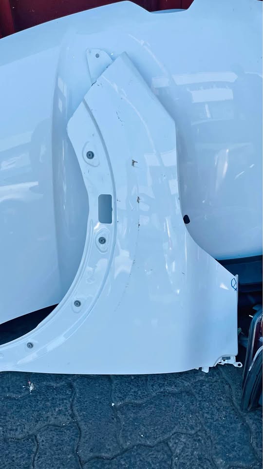 Renault Triber fender - Private Seller Renault Triber fender - Private Seller