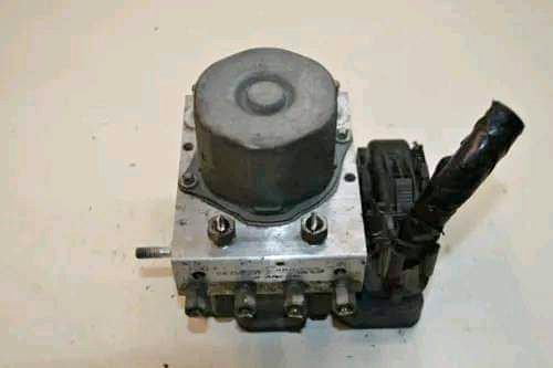 ABS Brakes Pump/Control Module - Ford Ranger 3.2 XLT T6 /T7 Mazda BT50 - Private Seller ABS Brakes Pump/Control Module - Ford Ranger 3.2 XLT T6 /T7 Mazda BT50 - Private Seller
