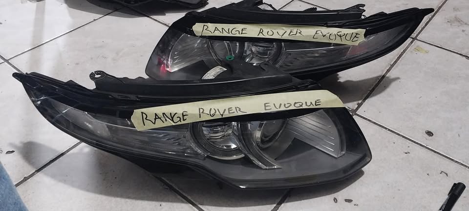 RANGE ROVER EVOUQUE HEADLIGHT - Private Seller