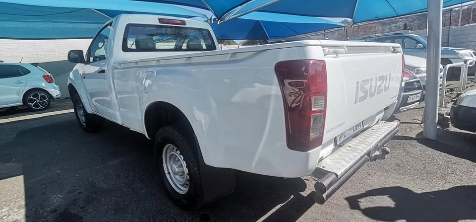 2011 ISUZU KB 250 2.5 SINGLE CAB MANUAL DIESEL