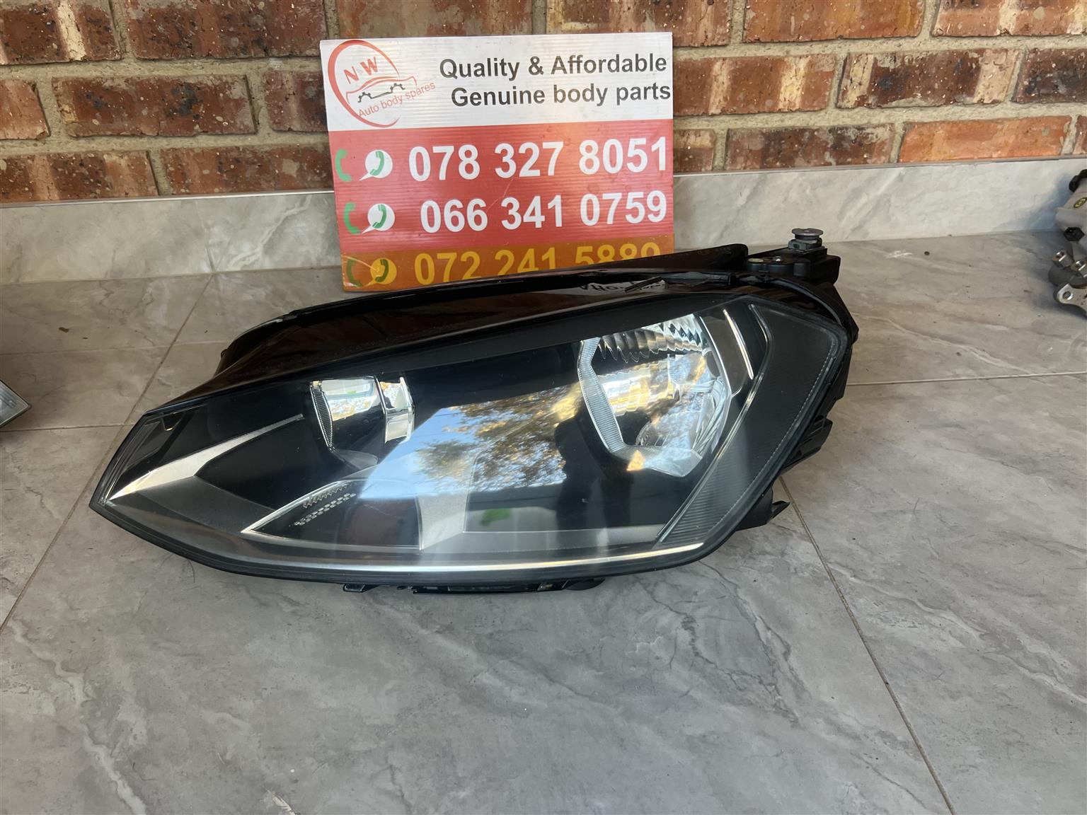 VW Golf 7 Headlight - Private Seller VW Golf 7 Headlight - Private Seller