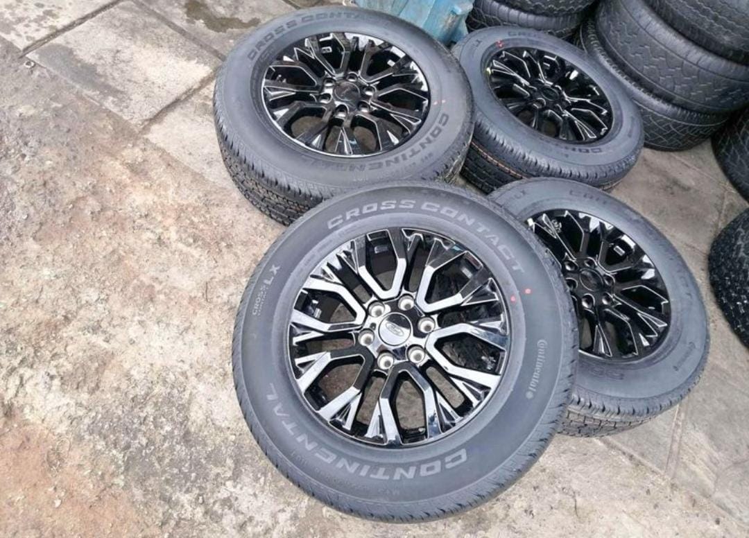 18 inch Ford Stormtrack/Thunder original mags with brand new 265/60/18 Continent - Private Seller 18 inch Ford Stormtrack/Thunder original mags with brand new 265/60/18 Continent - Private Seller
