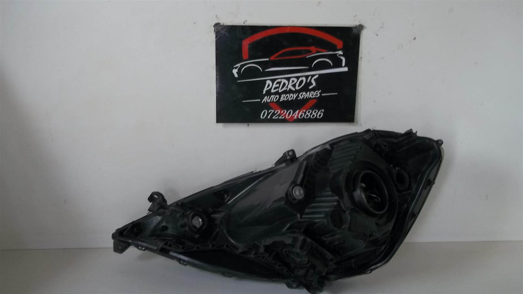 Honda Jazz/Fit right headlight - Private Seller Honda Jazz/Fit right headlight - Private Seller