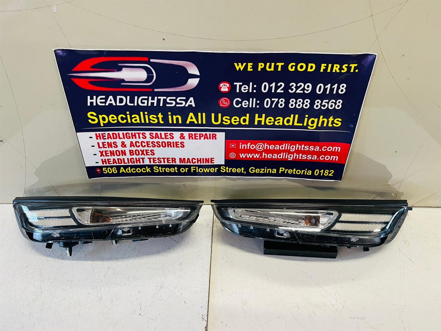 Hyundai Venue left and right side daylight running light (2018) - Private Seller Hyundai Venue left and right side daylight running light (2018) - Private Seller
