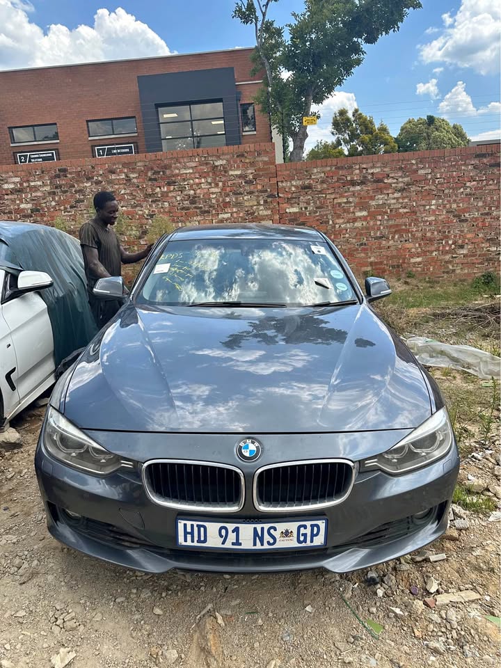 BMW F30 320i N20 AUTO ENGINE – 2014 MODEL STRIPPING FOR SPARES - Private Seller BMW F30 320i N20 AUTO ENGINE – 2014 MODEL STRIPPING FOR SPARES - Private Seller