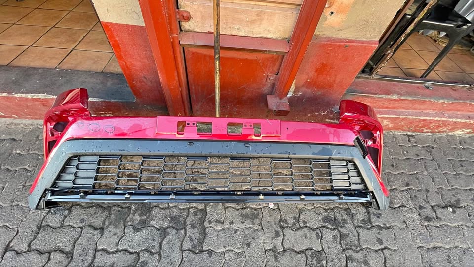 TOYOTA COROLLA CROSS GR SPORT BUMPER - Private Seller TOYOTA COROLLA CROSS GR SPORT BUMPER - Private Seller