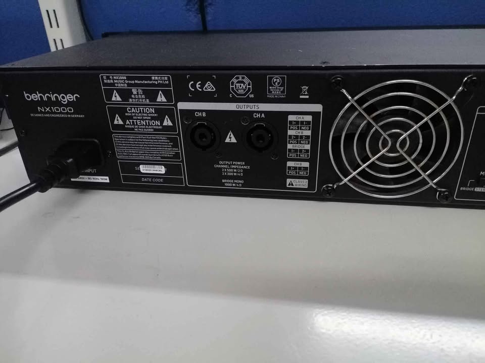 BEHRINGER NX1000 PA AMPLIFIER
