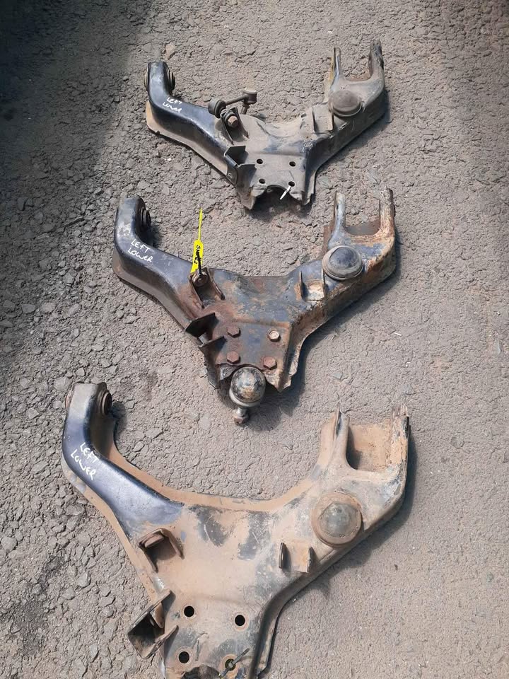 Mahindra scorpio 2.2 lower control arms left side - Private Seller Mahindra scorpio 2.2 lower control arms left side - Private Seller