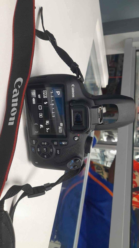 Canon EOS 1200D 18MP DIGITAL CAMERA