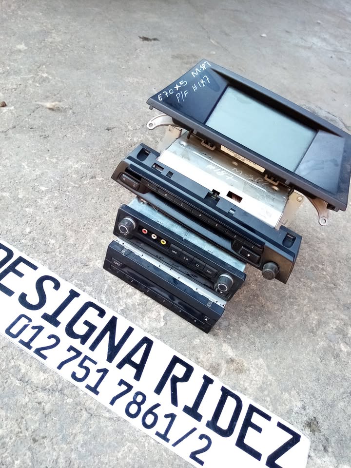 BMW E70 X5/E71 X6 NAVIGATION SCREEN /CD PORT & RADIO CONTROL UNITS - Private Seller BMW E70 X5/E71 X6 NAVIGATION SCREEN /CD PORT & RADIO CONTROL UNITS - Private Seller