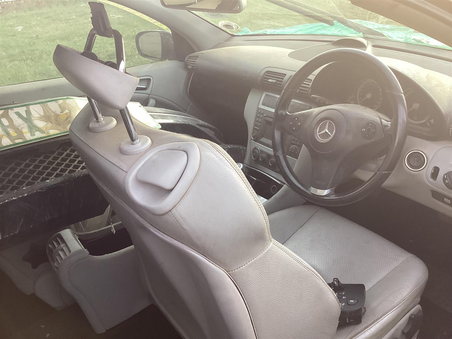 Stripping Mercedes Benz CLC 200 kompressor - Private Seller