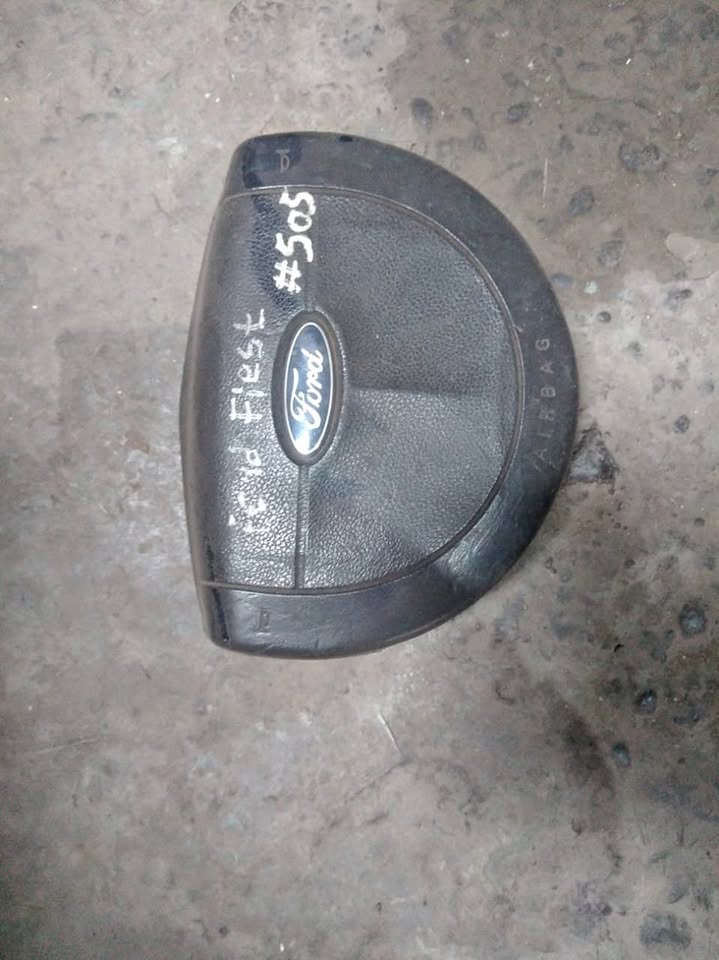 FORD FIESTA - "STARTING AIRBAG" - Private Seller