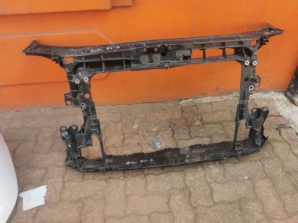 Audi Rs3 cradle - Private Seller Audi Rs3 cradle - Private Seller