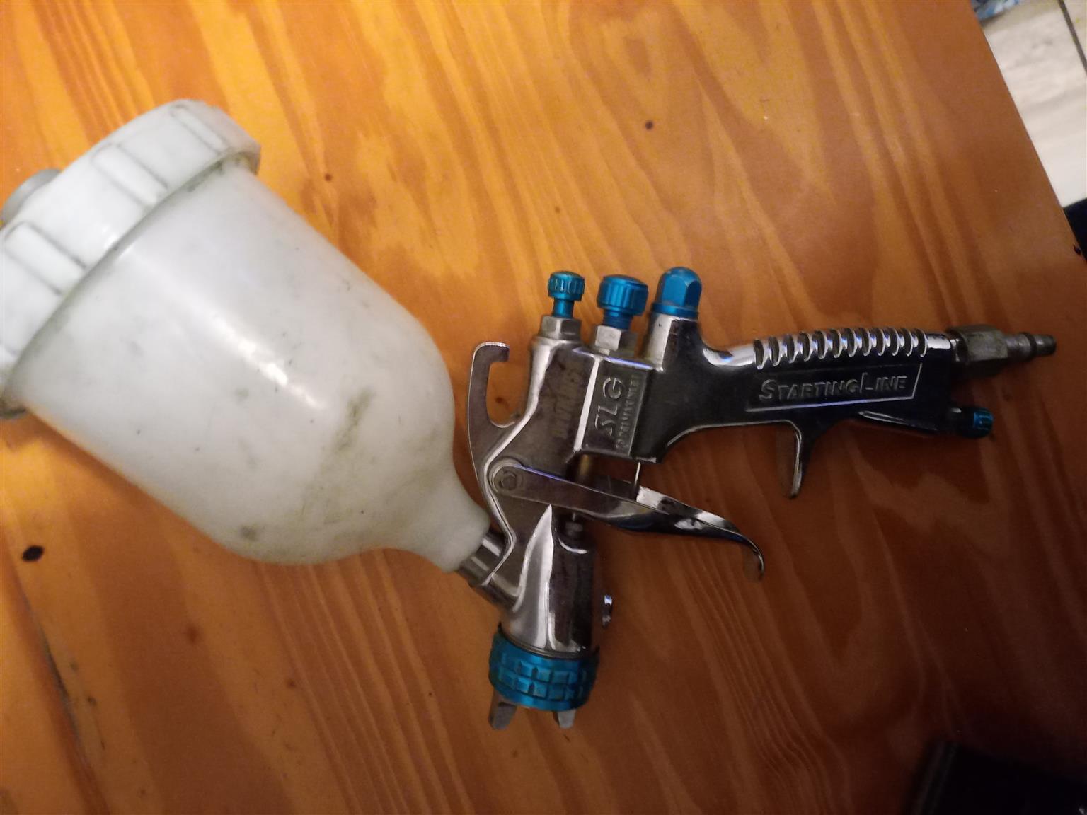 Starting line Air spray gun | Junk Mail Marketplace