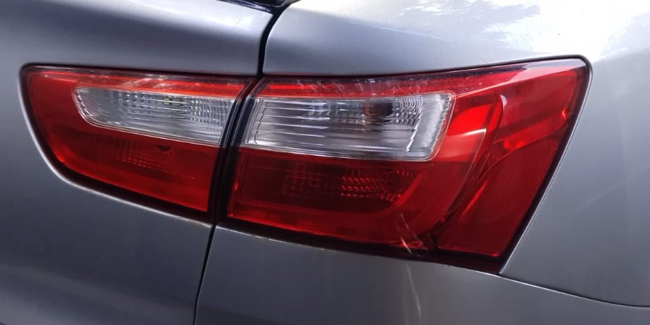 KIA RIO 2015 TAIL LIGHTS - Private Seller