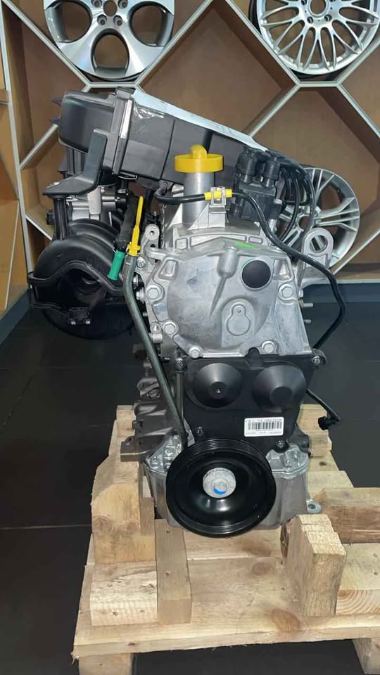 NP200 ORIGINAL ENGINES. BRAND NEW. FOR VARIOUS OTHER CARS TOO.