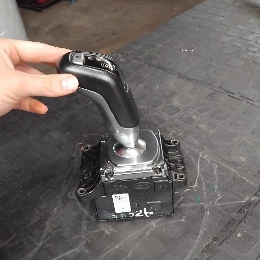 2015 Range Rover Sport Gear Lever For Sale - Private Seller 2015 Range Rover Sport Gear Lever For Sale - Private Seller