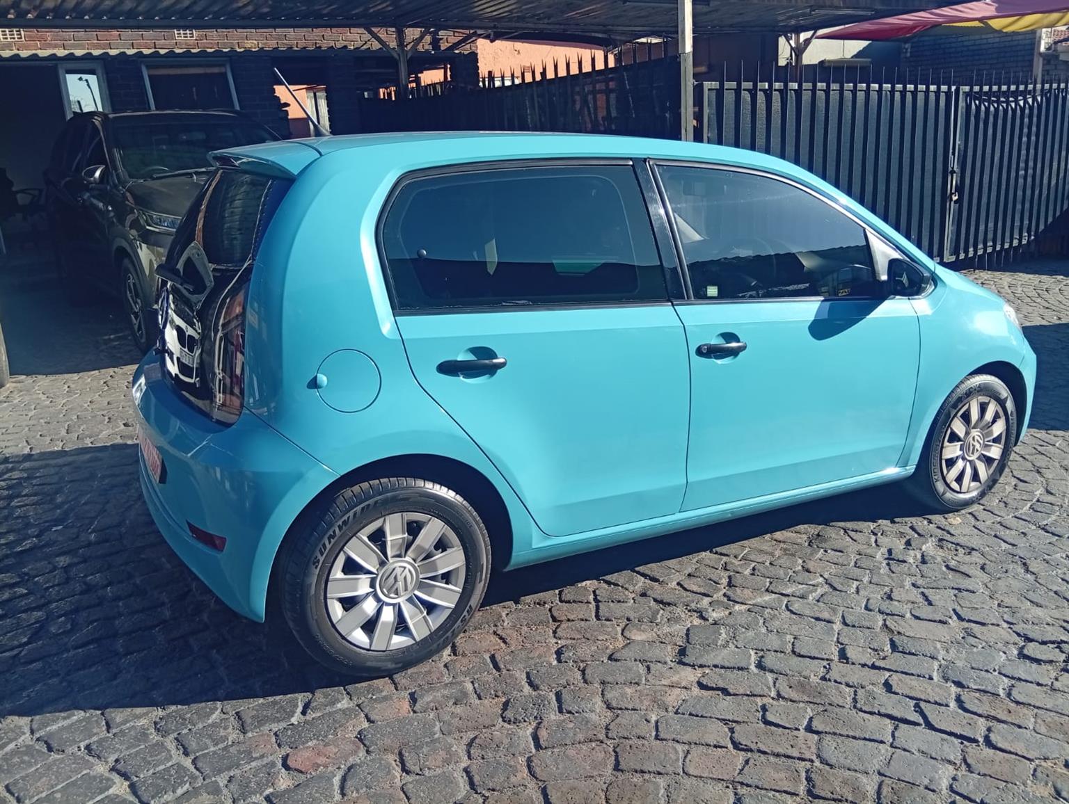2020 Volkswagen up! Move up! 5-Door 1.0 Hatch 4,6 /100km Manual 114,000km Cloth