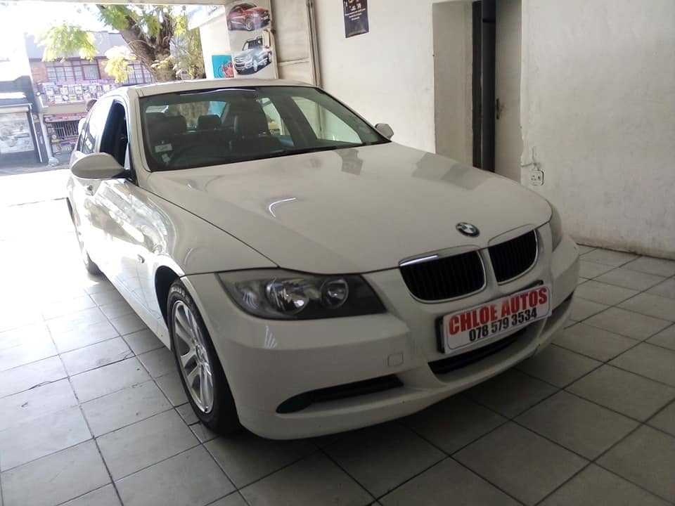 2008 BMW 320d AUTO white color 95000km