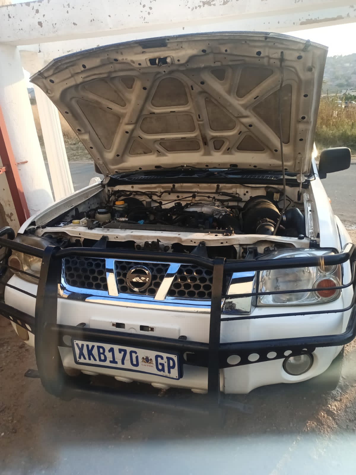 Nissan Hardbody Club Cab 3.3 V3 for sale 60k.