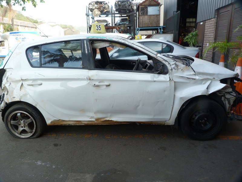 STRIPPING Hyundai i20 1.4 Manual - 2012 - Private Seller STRIPPING Hyundai i20 1.4 Manual - 2012 - Private Seller