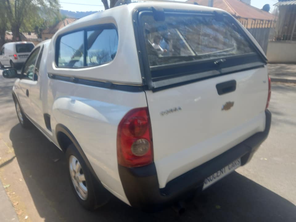 2010  CORSA BAKKIE 1.4 ENGINE PETROL, MANUAL, MILEAGE 105000KMS, WHITE COLOR, PRICE 78,000.