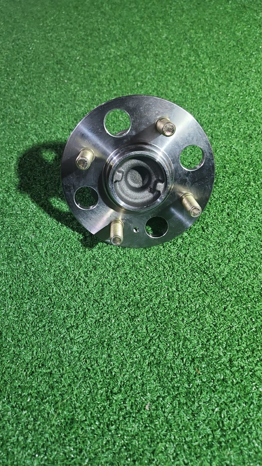 HYUNDAI GETZ FRONT HUB - Private Seller HYUNDAI GETZ FRONT HUB - Private Seller