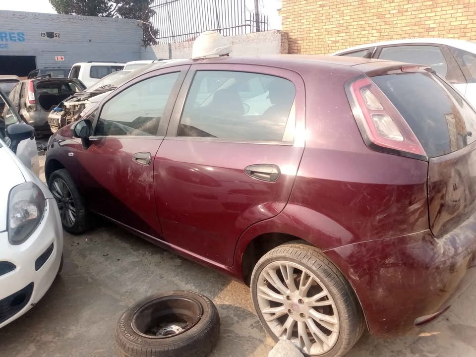 Fiat Punto for Parts - Private Seller Fiat Punto for Parts - Private Seller