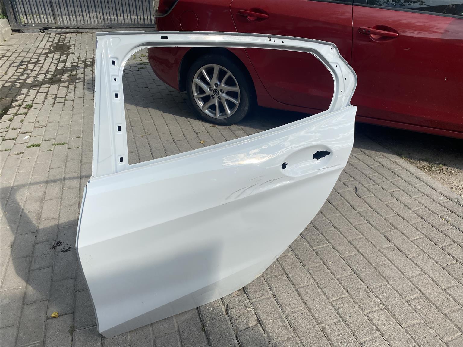 2022 BMW I SERIES M135I F40 LEFT REAR DOOR SHELL FOR SALE. IN PRISTINE CONDITION 2022 BMW I SERIES M135I F40 LEFT REAR DOOR SHELL FOR SALE. IN PRISTINE CONDITION