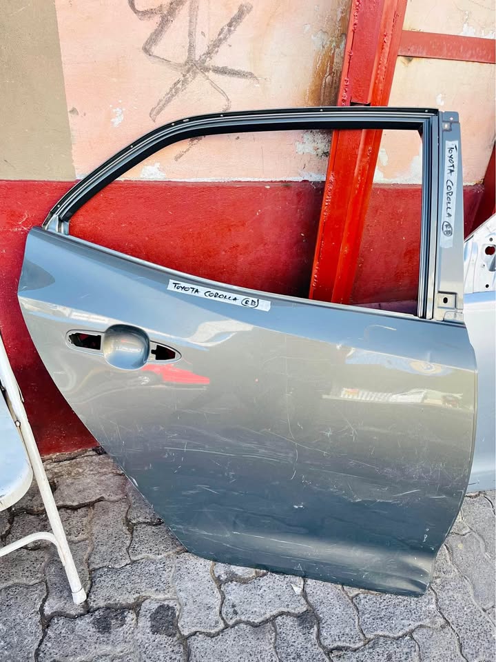 Toyota Corolla Back door - Private Seller Toyota Corolla Back door - Private Seller