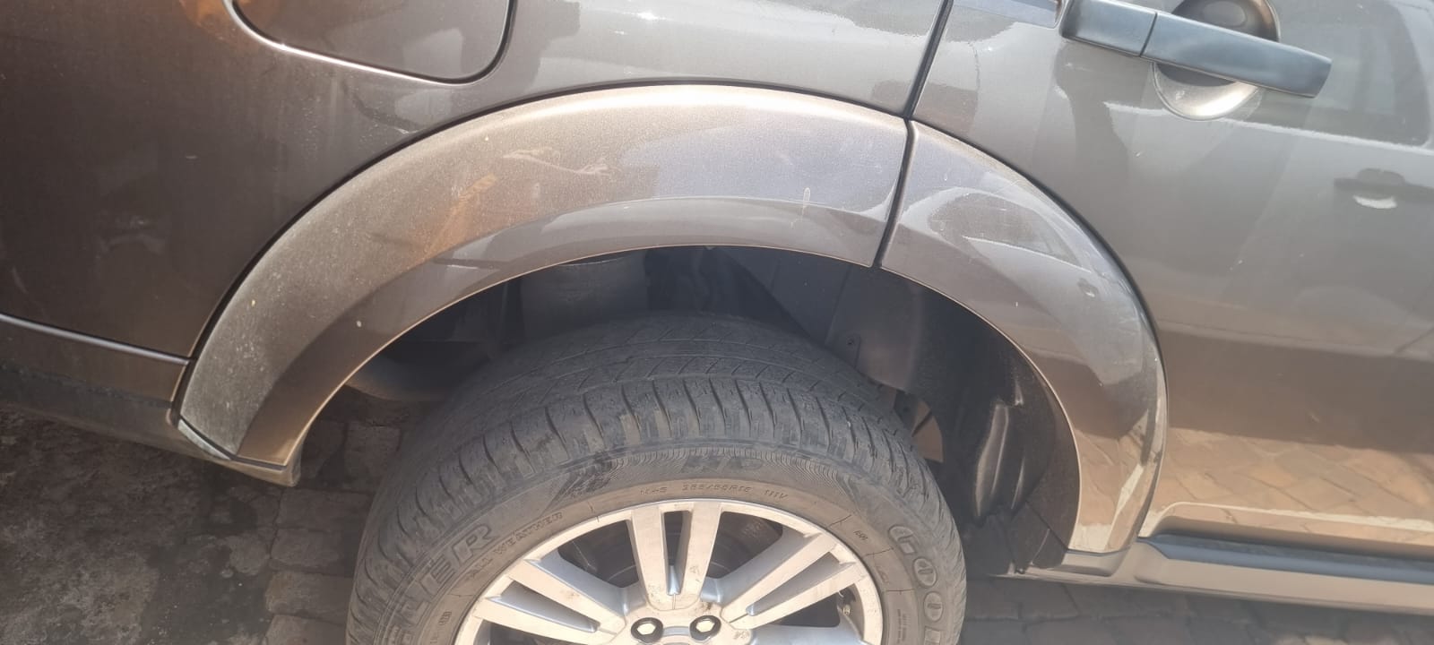 2012 Discovery 4 3.0l TDV6 SE Wheel Arc for sale