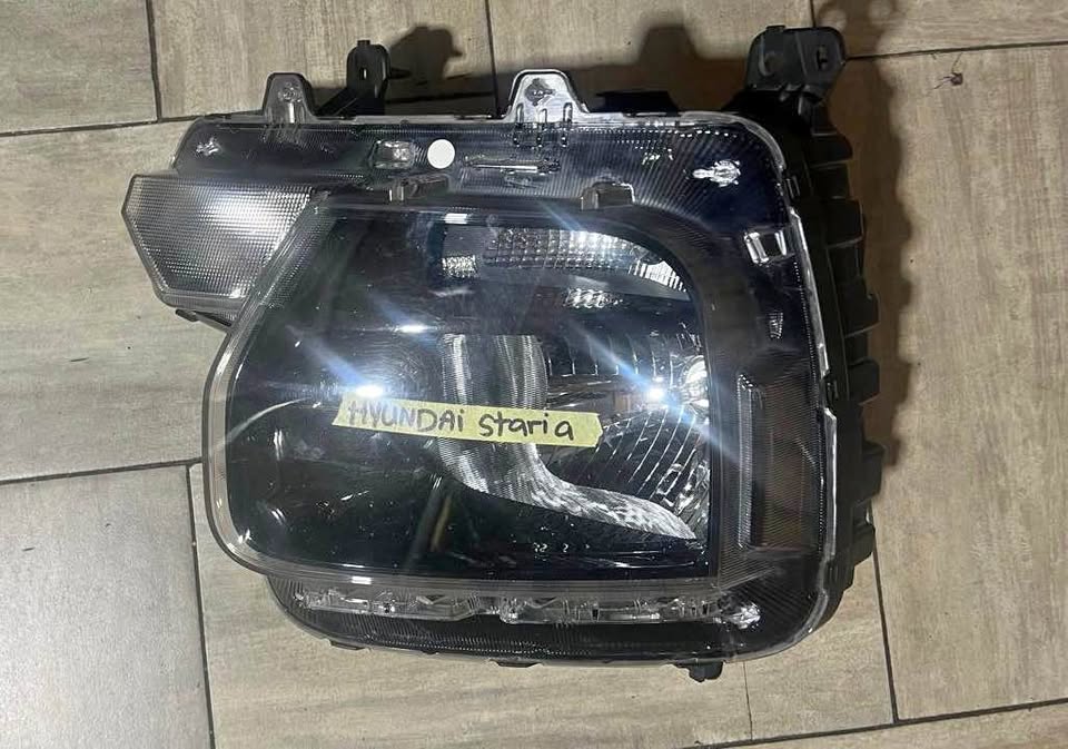 Hyundai Staria headlight - Private Seller Hyundai Staria headlight - Private Seller