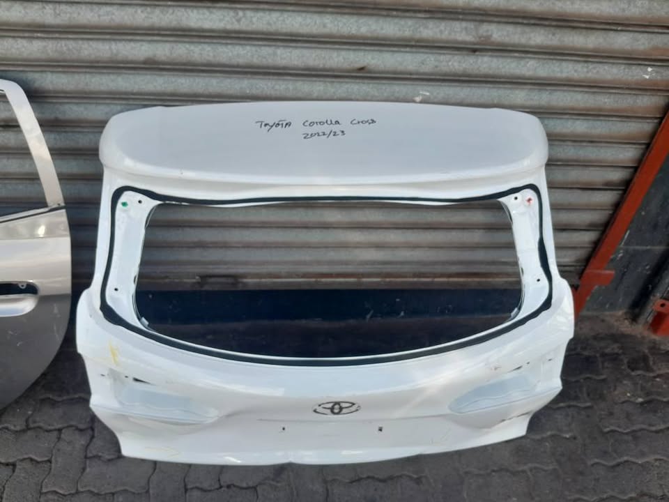 Toyota Corolla Cross tailgate - Private Seller Toyota Corolla Cross tailgate - Private Seller