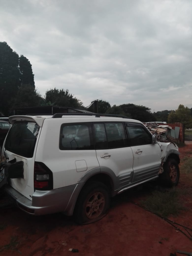 Mitsubishi CK 3.2 DID LWB 2002 Model Stripping for Parts - Private Seller Mitsubishi CK 3.2 DID LWB 2002 Model Stripping for Parts - Private Seller