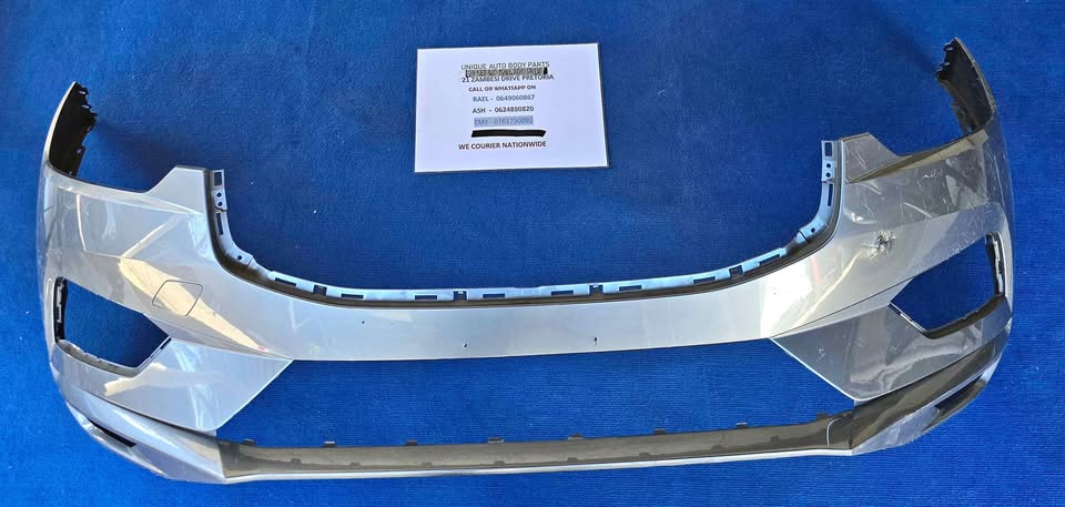 Volvo XC60 Bumper 2018 - 2021 - Private Seller Volvo XC60 Bumper 2018 - 2021 - Private Seller