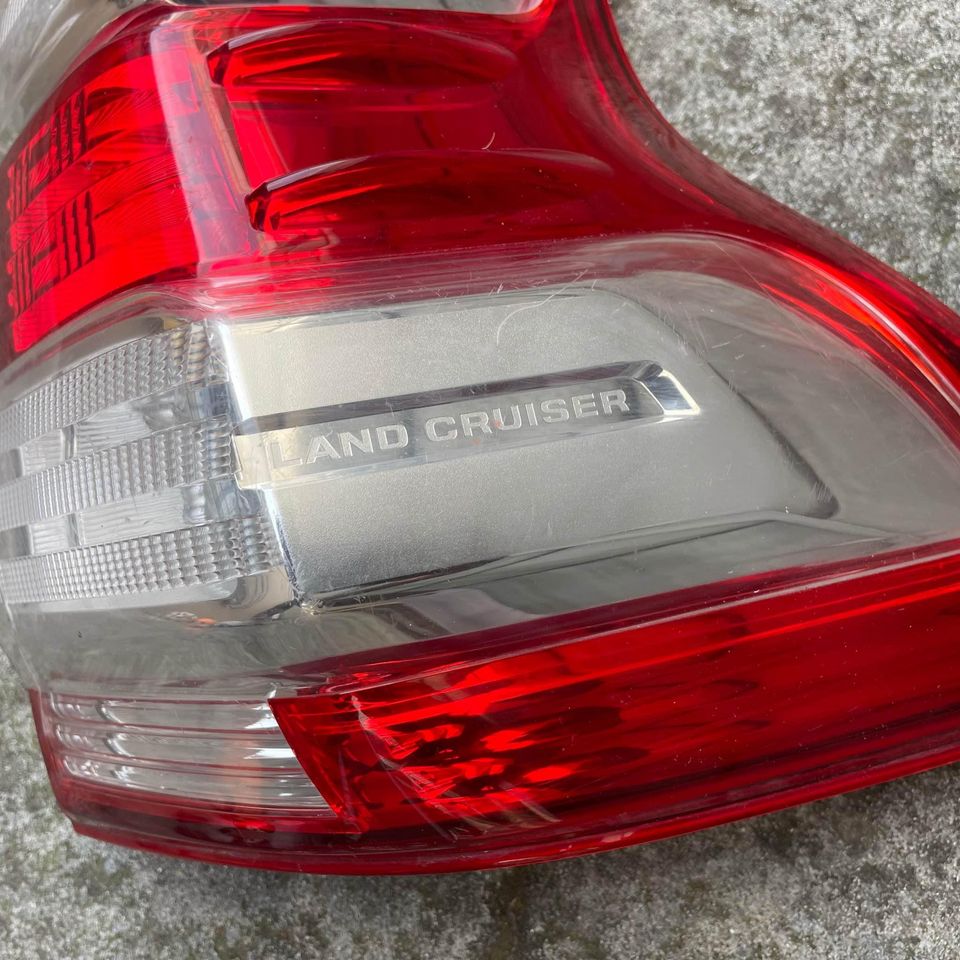 Toyota Land Cruiser Prado RHS LED Taillight (13-17) - Private Seller Toyota Land Cruiser Prado RHS LED Taillight (13-17) - Private Seller