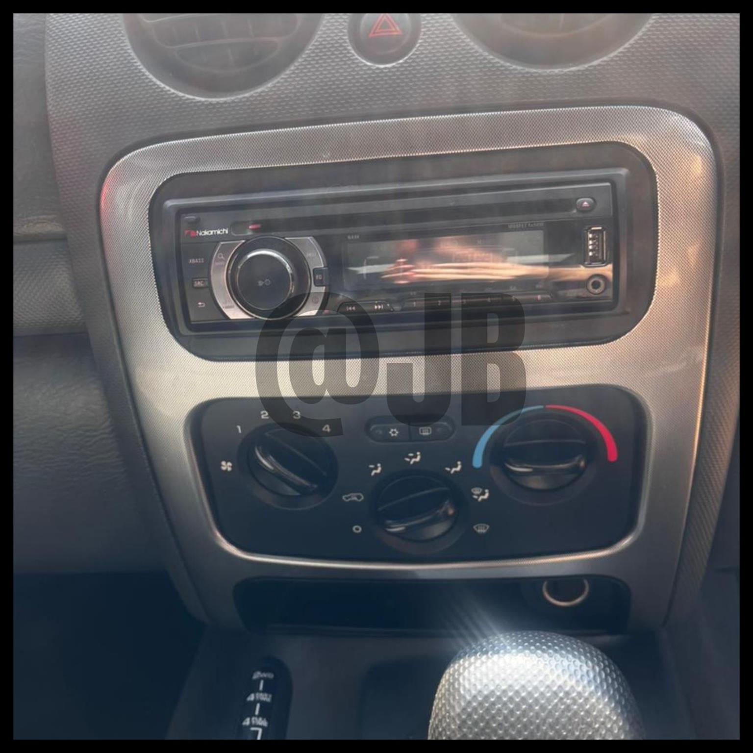 Jeep Renegade Interior Parts: Infotainment System - Private Seller Jeep Renegade Interior Parts: Infotainment System - Private Seller