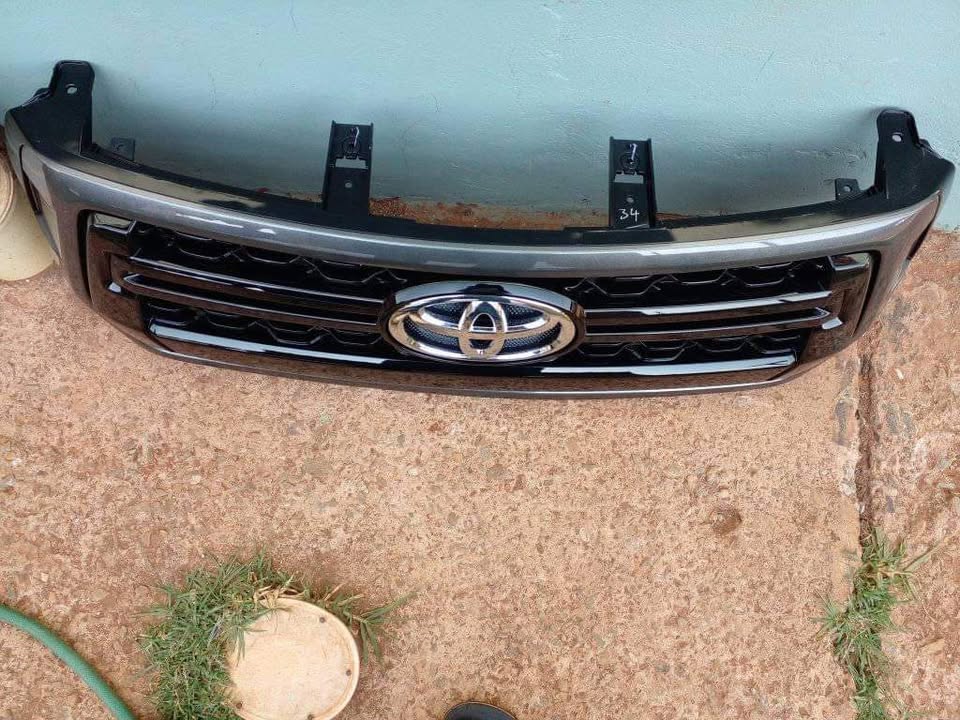 Grille for Toyota GD6 - Private Seller Grille for Toyota GD6 - Private Seller